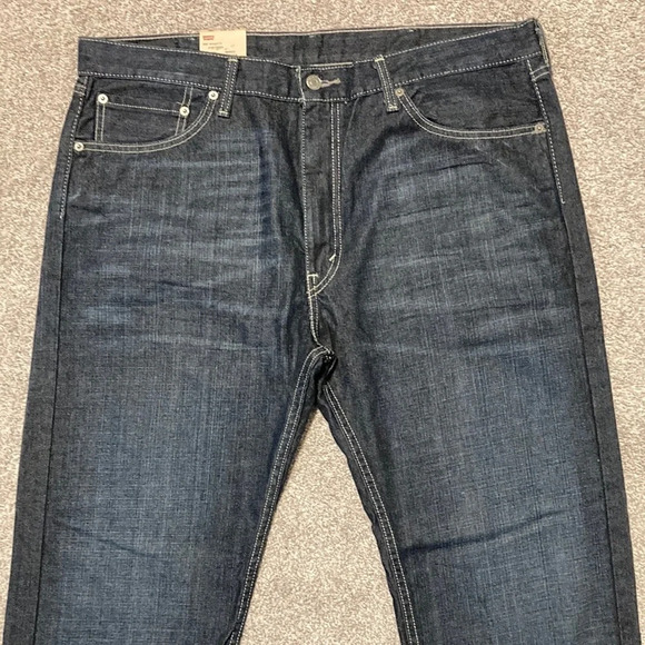 NWT Levi’s 505 Straight Fit 38W x 32L - Picture 2 of 16